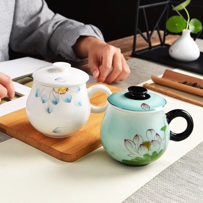 龙泉青瓷茶杯陶瓷品茗杯手绘带盖过滤办公室茶水分离泡茶家用杯子