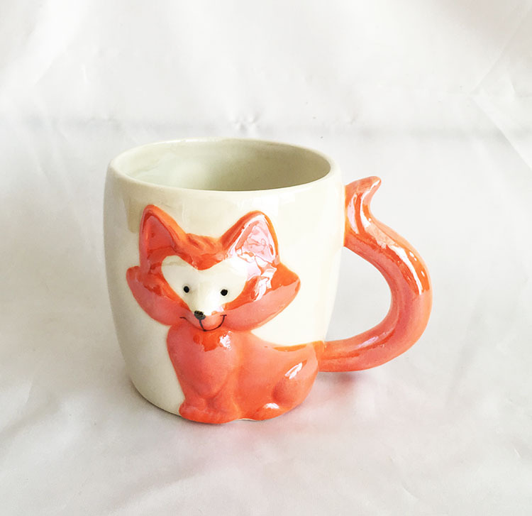 厂家生产陶瓷马克杯卡通狐狸异形杯中温珍珠釉动物杯儿童杯可定制